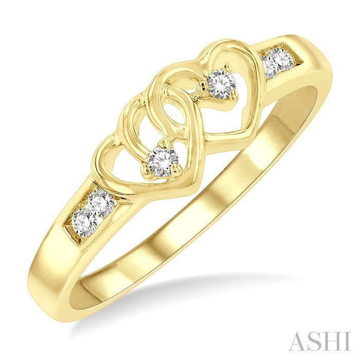 1/10 Ctw Twin Hearts Diamond Ring in 10K Yellow Gold