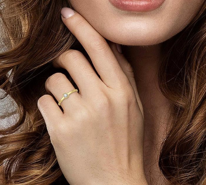 1/50 Ctw Round Cut Diamond Promise Ring in 10K Yellow Gold