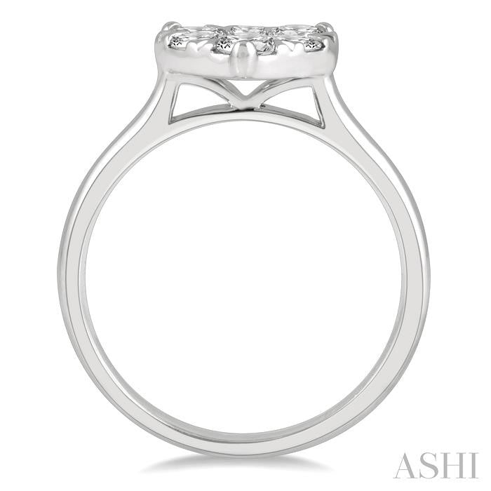 1 Ctw Round Cut Diamond Heart Shape Shine Bright Ring in 14K White Gold