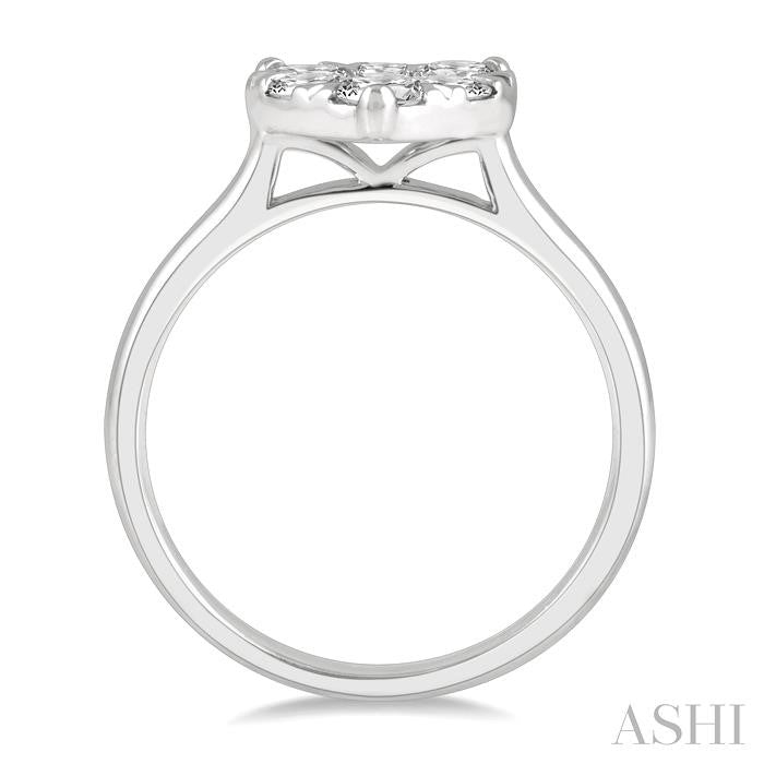3/4 Ctw Round Cut Diamond Heart Shape Shine Bright Ring in 14K White Gold