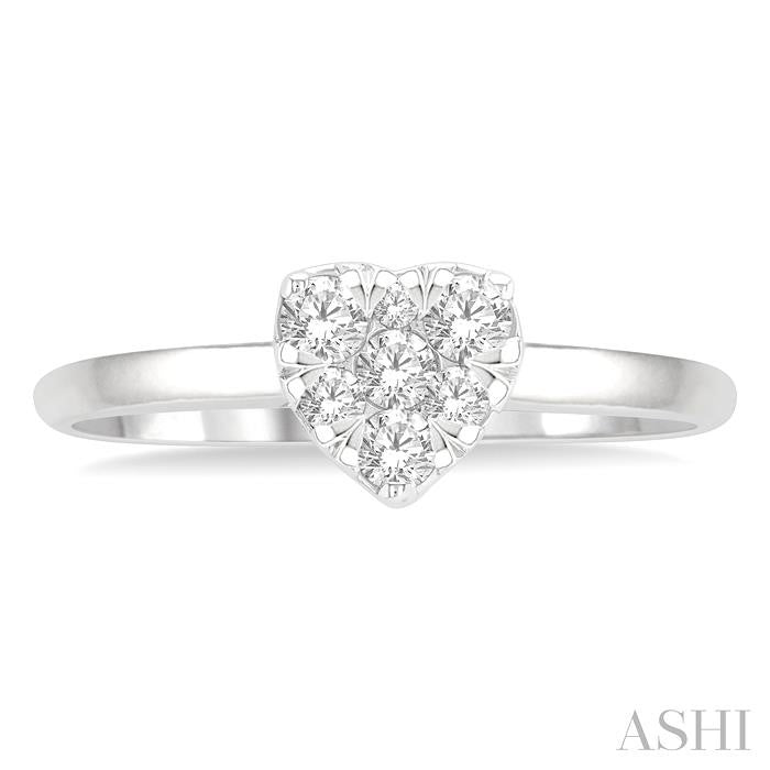 1/8 Ctw Round Cut Diamond Heart Shape Shine Bright Ring in 14K White Gold
