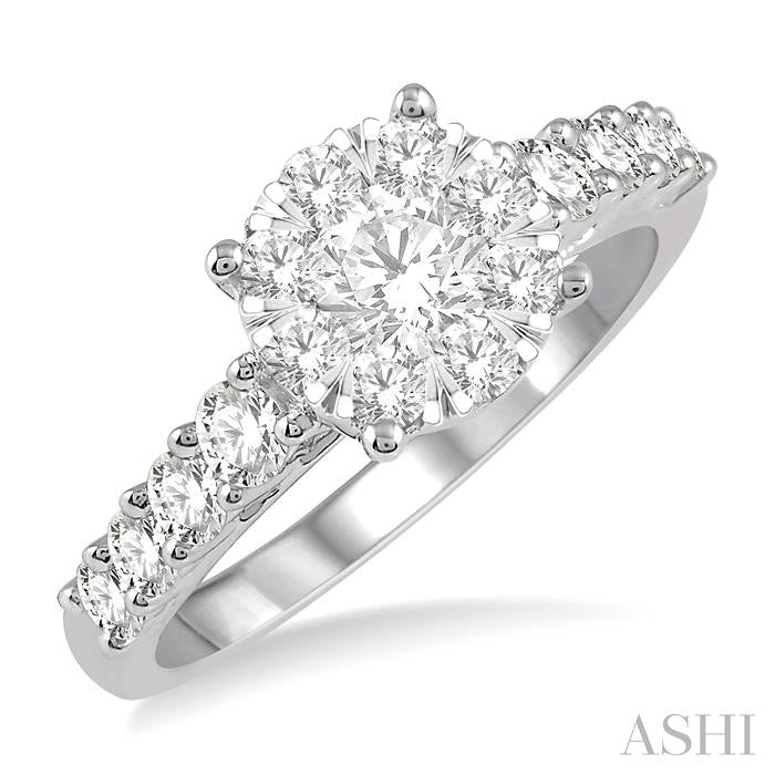 1 1/10 Ctw Round Cut Shine Bright Diamond Ring in 14K White Gold