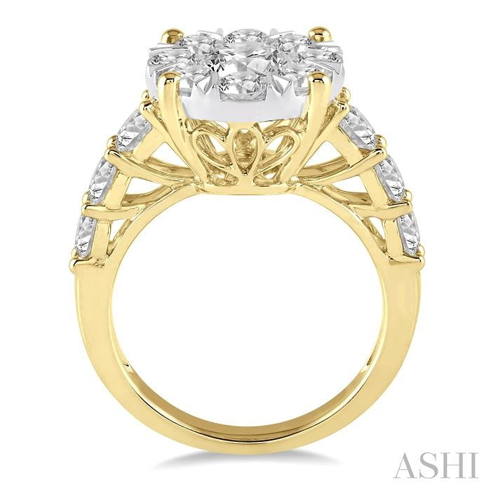 2 Ctw Round Diamond Shine Bright Ring in 14K Yellow and White Gold