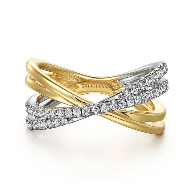 Opulence Diamond Ring in Gold