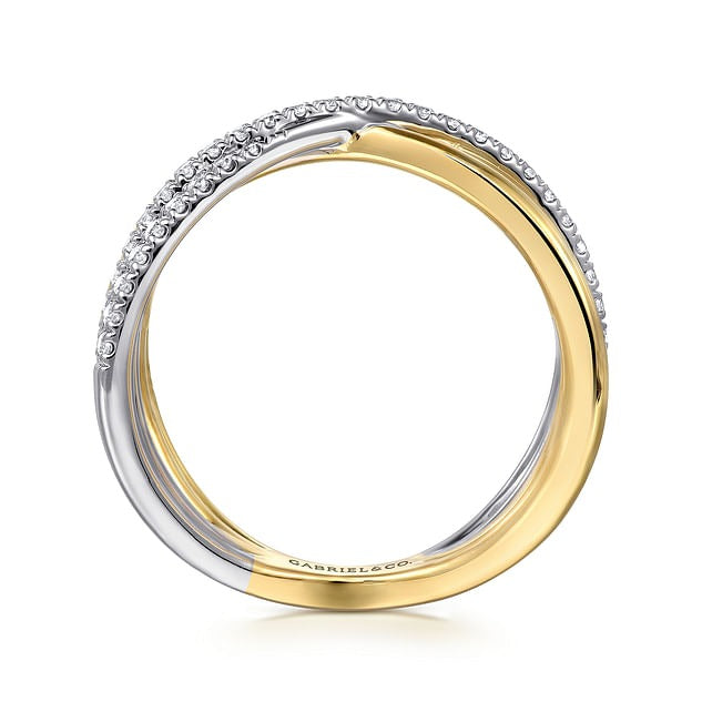 Opulence Diamond Ring in Gold