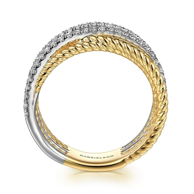 Velour Diamond Ring in Gold