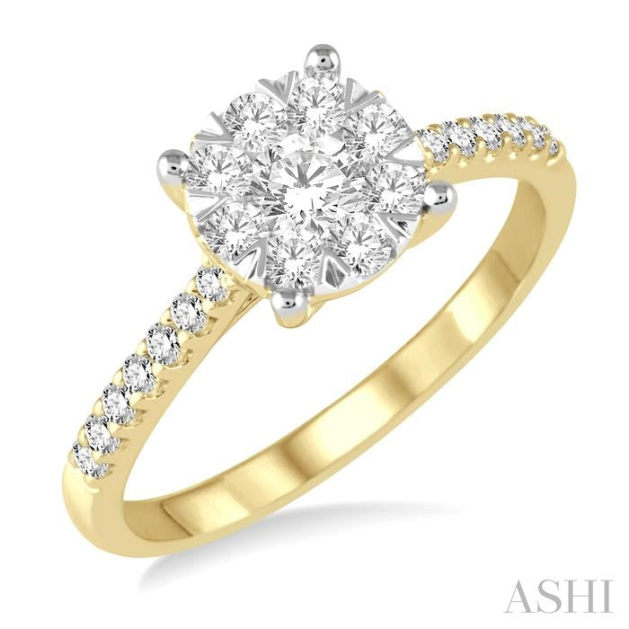 3/4 Ctw Round Cut Shine Bright Diamond Ring in 14K Yellow and White Gold