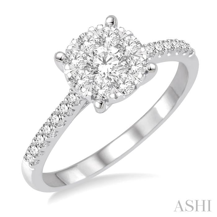 3/4 Ctw Round Cut Shine Bright Diamond Ring in 14K White Gold