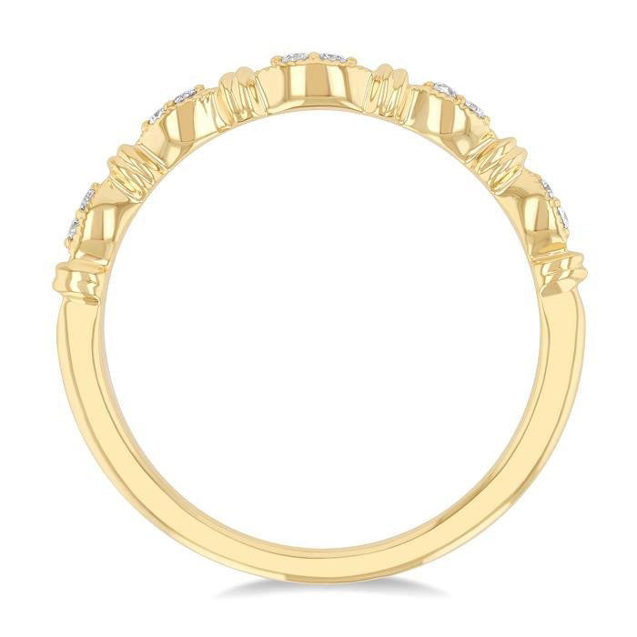 1/20 Ctw Marquise Link Round Cut Diamond Wedding Band in 14K Yellow Gold