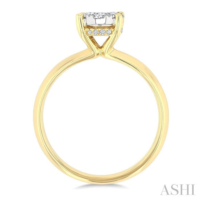 1/2 Ctw Knife Edge Shank Oval Shaped Shine Bright Round Cut Diamond Ring in 14K Yellow and White Gold
