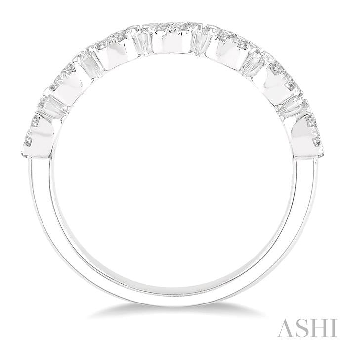 1/2 Ctw Jointed Circular Mount Lovebright Round Cut Diamond Wedding Band in 14K White Gold
