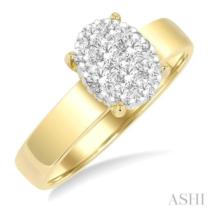1/2 Ctw Bold Shank Oval Shaped Shine Bright Round Cut Diamond Ring in 14K Yellow and White Gold