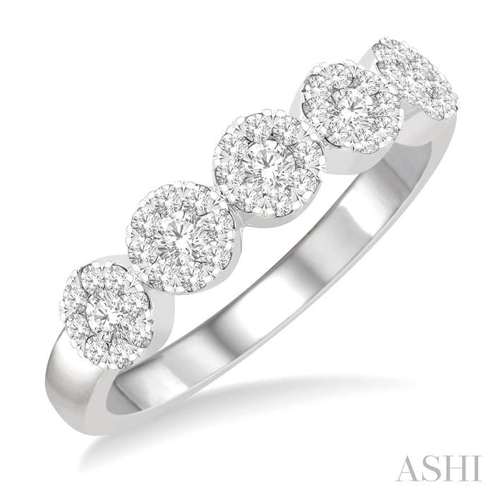 1/2 Ctw 5-Stone Shine Bright Round Cut Diamond Band in 14K White Gold