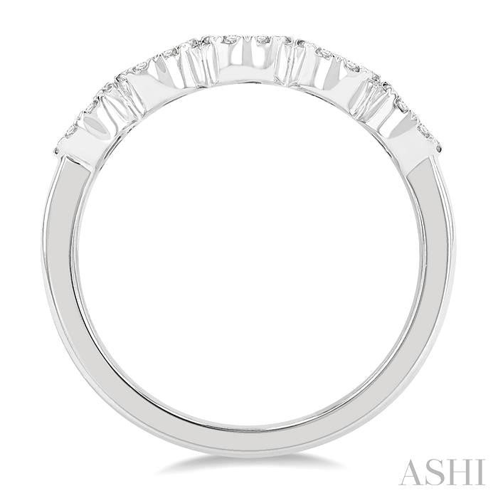 1/2 Ctw 5-Stone Shine Bright Round Cut Diamond Band in 14K White Gold