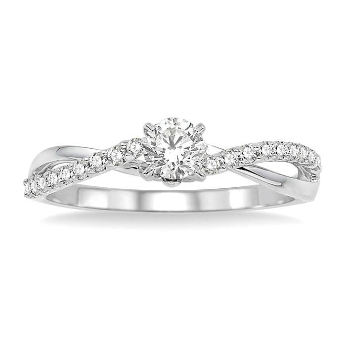 Round Shape Semi-Mount Diamond Engagement Ring