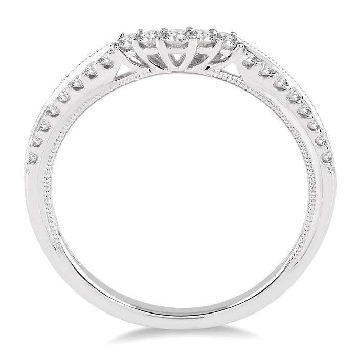 1/4 Ctw Round Cut Diamond Wedding Band in 14K White Gold