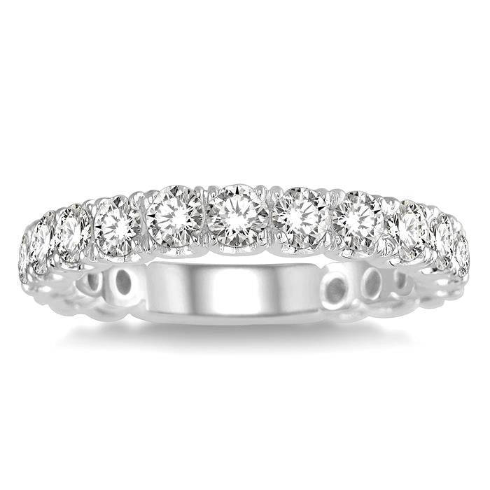 3/4 Ctw Round Cut Diamond Wedding Band in 14K White Gold