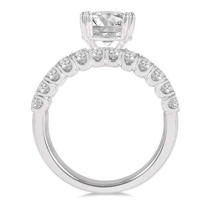 Round Shape Semi-Mount Diamond Engagement Ring
