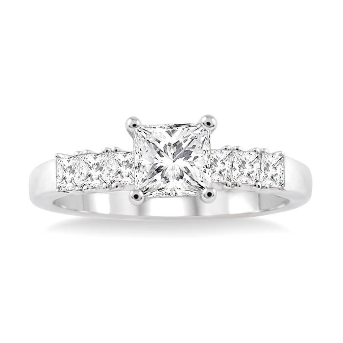 Princess Shape Diamond Engagement Ring