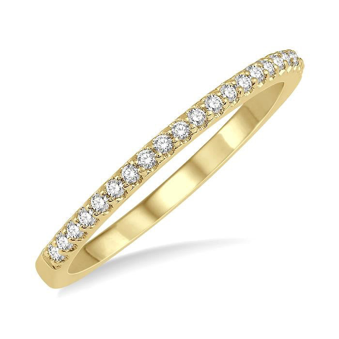 1/10 Ctw Round Cut Diamond Wedding Band in 14K Yellow Gold
