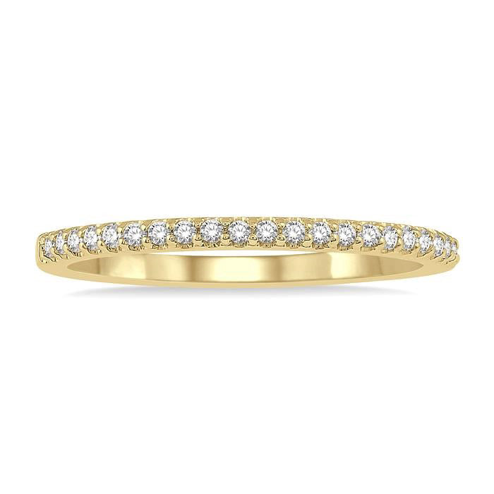 1/10 Ctw Round Cut Diamond Wedding Band in 14K Yellow Gold