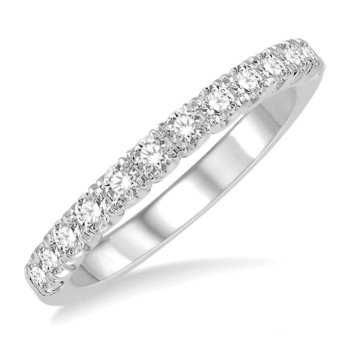 1/2 Ctw Round Cut Diamond Wedding Band in 14K White Gold