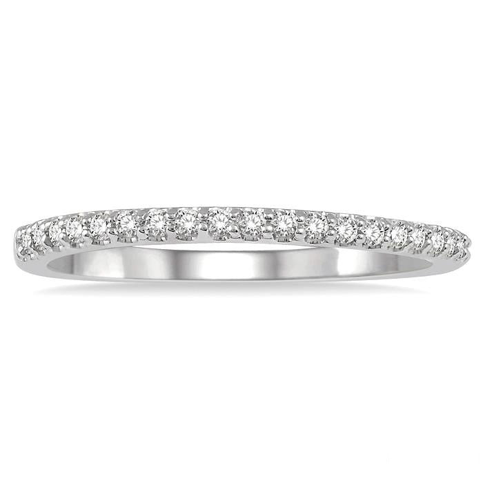 1/6 Ctw Round Cut Diamond Wedding Band in 14K White Gold