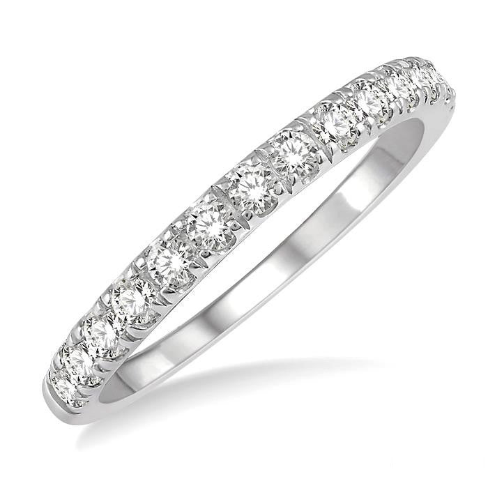 1/2 Ctw Round Cut Diamond Wedding Band in 14K White Gold