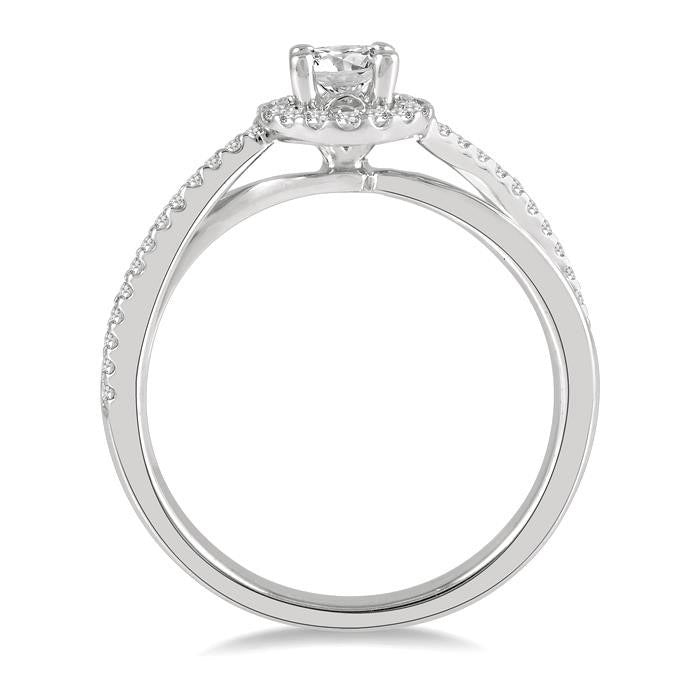 Round Shape Halo Diamond Engagement Ring