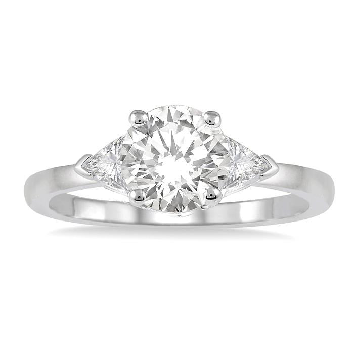 Round Shape Diamond Engagement Ring