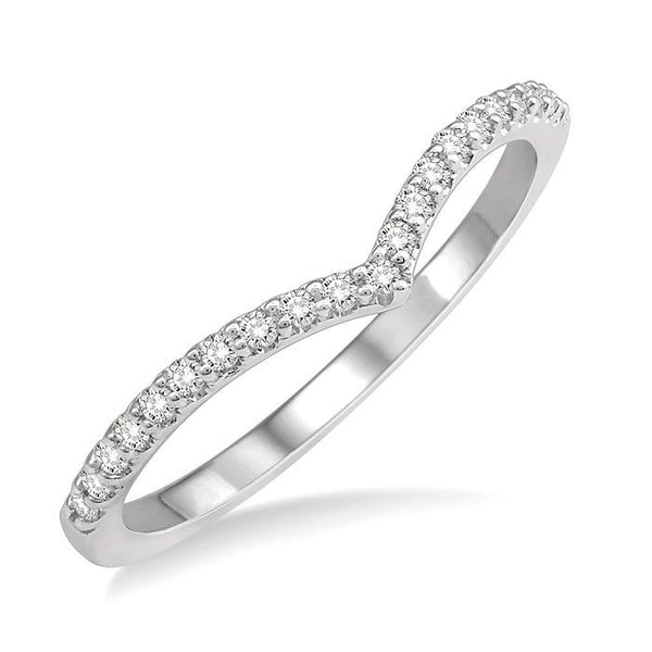 1/10 Ctw Chevron Center Round Cut Diamond Wedding Band in 14K White Gold