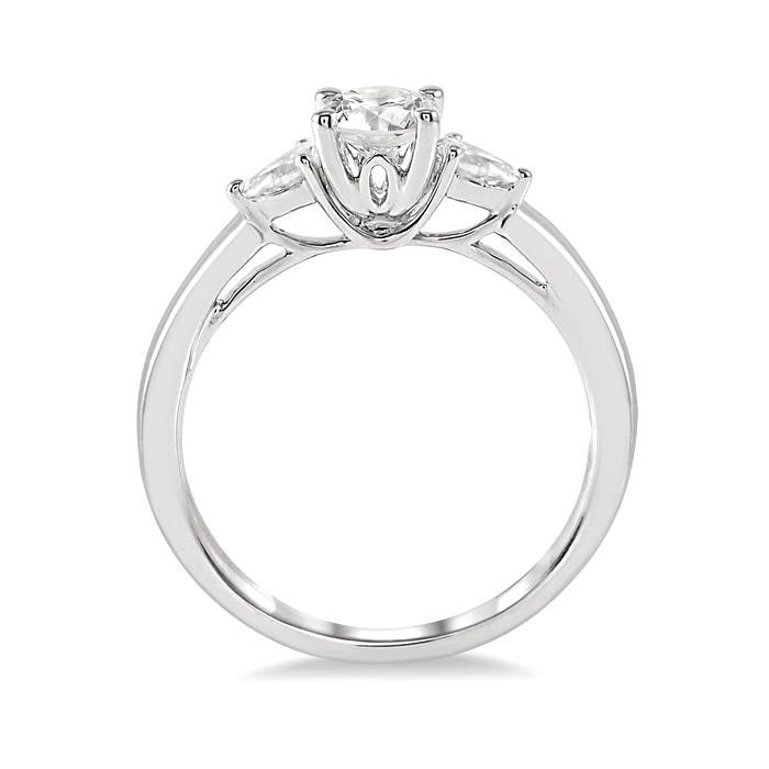 Round Shape Semi-Mount Diamond Engagement Ring