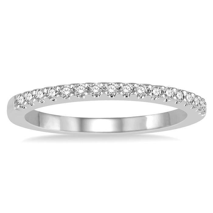 1/6 Ctw Round Cut Diamond Wedding Band in 14K White Gold