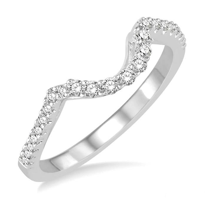1/4 Ctw Curved Center Round Cut Diamond Wedding Band in 14K White Gold