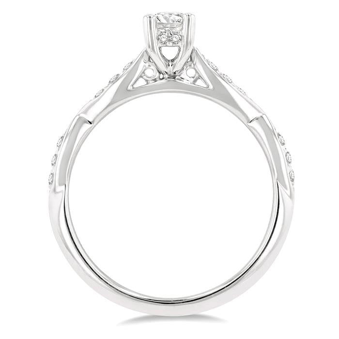 Round Shape Diamond Engagement Ring