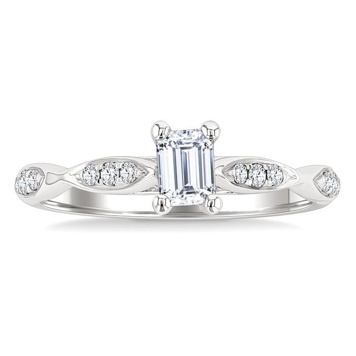 Emerald Shape Semi-Mount Diamond Engagement Ring