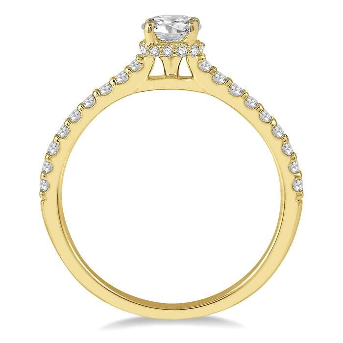 Round Shape Diamond Engagement Ring
