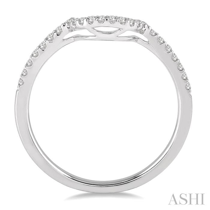 1/6 Ctw Round Cut Diamond Wedding Band in 14K White Gold