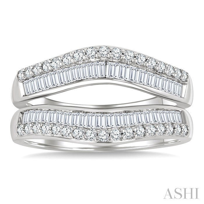 1 1/10 Ctw Baguette and Round Cut Diamond Insert Ring in 14K White Gold