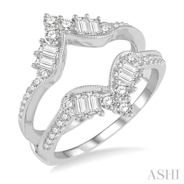 3/4 Ctw Chevron Center Baguette and Round Cut Diamond Insert Ring in 14K White Gold