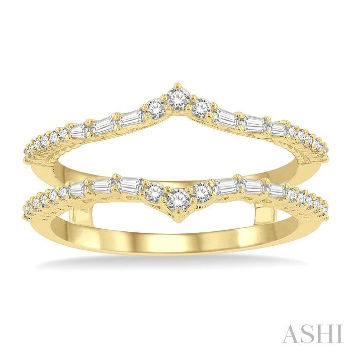1/3 Ctw Baguette and Round Cut Diamond Chevron Insert Ring in 14K Yellow Gold