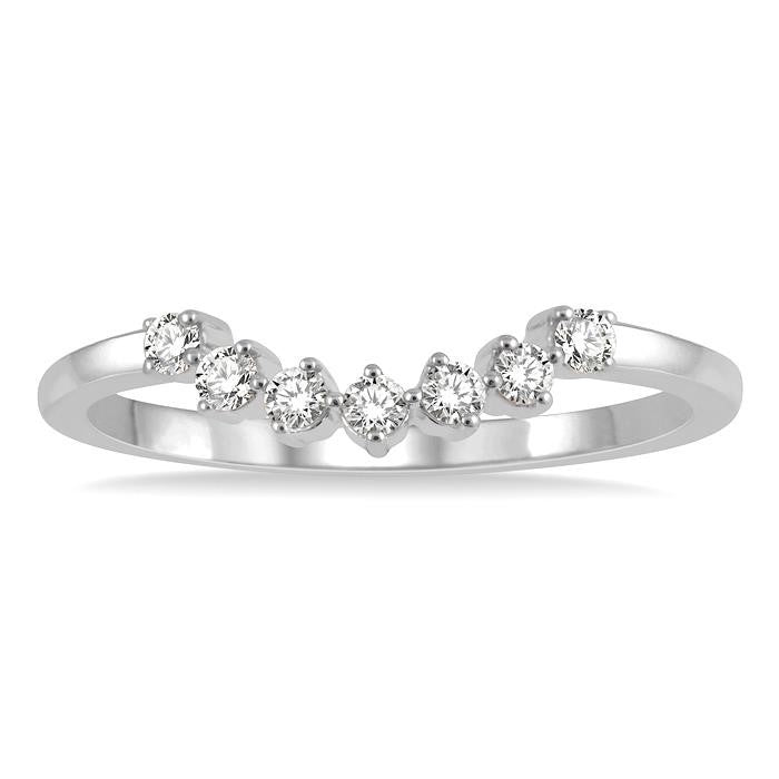 1/6 Ctw Vintage Circular Mount Curved Center Round Cut Diamond Wedding Band in 14K White Gold