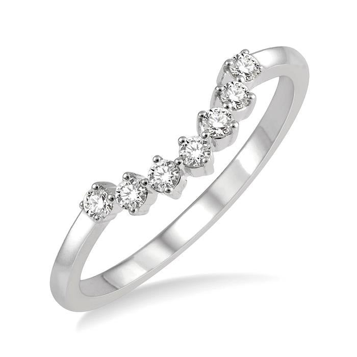 1/6 Ctw Vintage Circular Mount Curved Center Round Cut Diamond Wedding Band in 14K White Gold