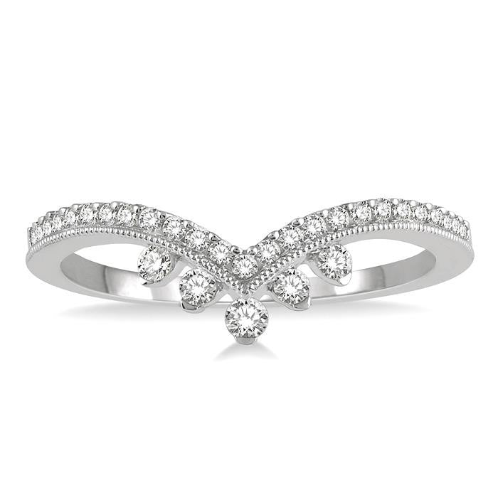 1/4 Ctw Chevron Shank Round Cut Diamond Band in 14K White Gold