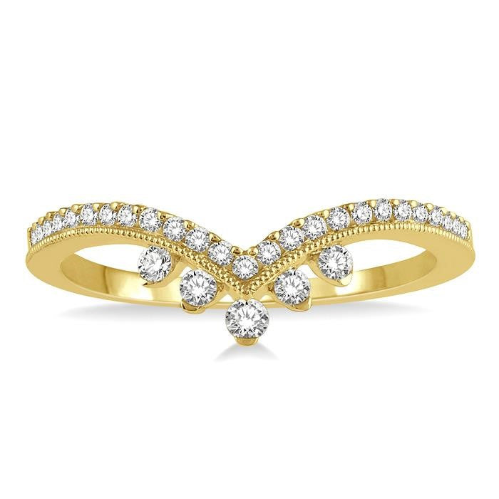 1/4 Ctw Chevron Shank Round Cut Diamond Band in 14K Yellow Gold