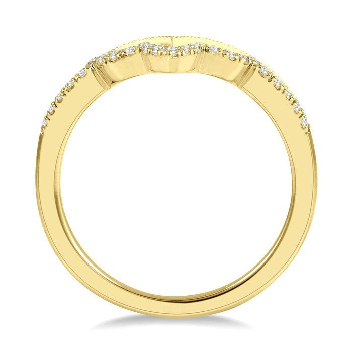 1/8 Ctw Milgrain Chevron Center Scallop Base Round Cut Diamond Wedding Band in 14K Yellow Gold