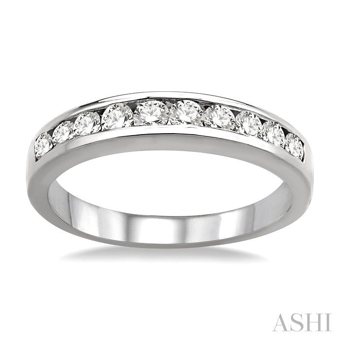1/2 Ctw Channel Set Round Cut Diamond Band in 14K White Gold