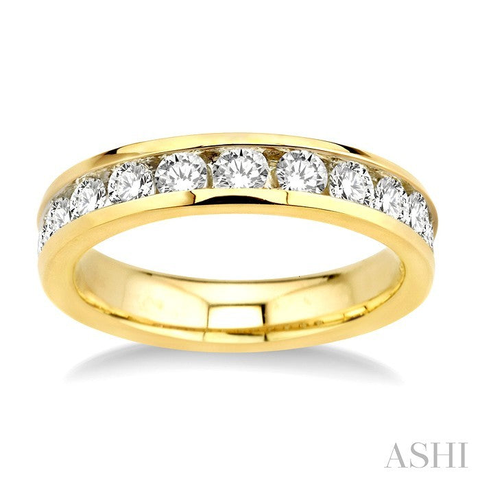 1 Ctw Round Cut Diamond Wedding Band in 14K Yellow Gold