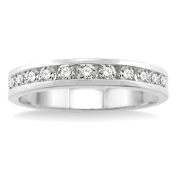 1/2 Ctw Round Cut Diamond Wedding Band in 14K White Gold