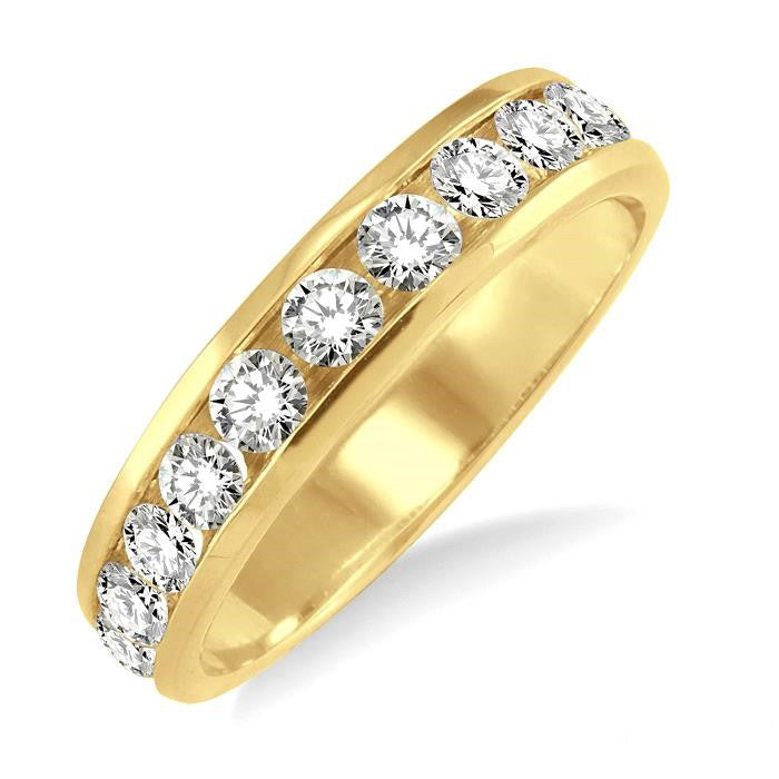 1/2 Ctw Round Cut Diamond Wedding Band in 14K Yellow Gold